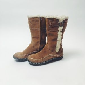 Minnetonka Suede Mid Calf - Moccasin - Faux Fur lined Winter Boots - Women's